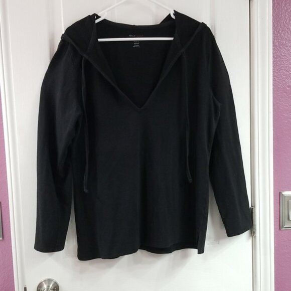 Black V-neck Hoodie - Picture 1 of 3